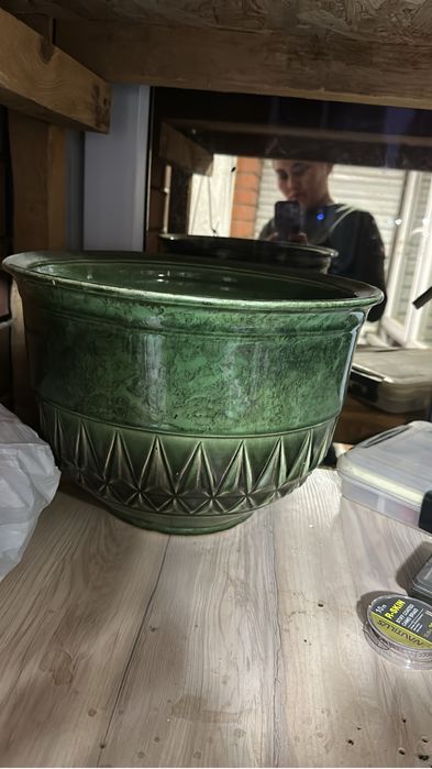 Горшок большой для цветка