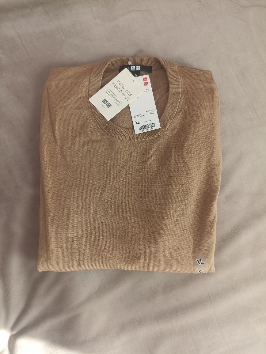 Пуловер Uniqlo из шерсти