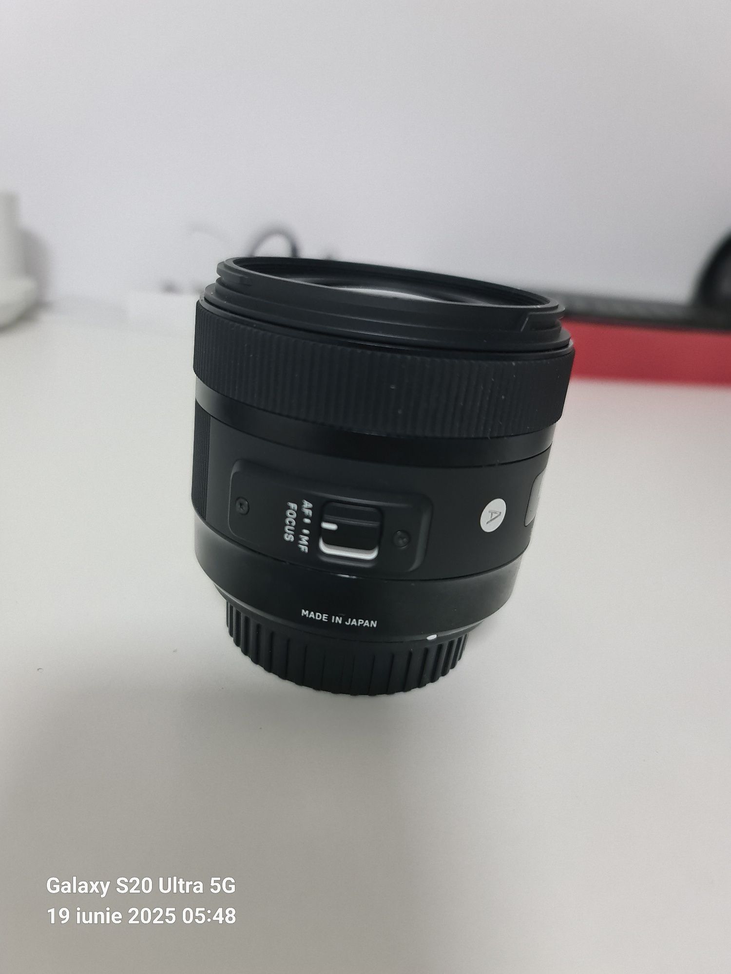 Obiectiv sigma 1:1.4 dc 30mm