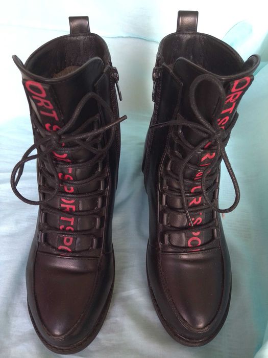 Дамски зимни боти