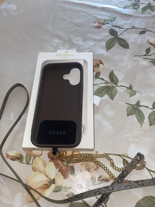 Husa guess iphone 16 si iphone 14 plus