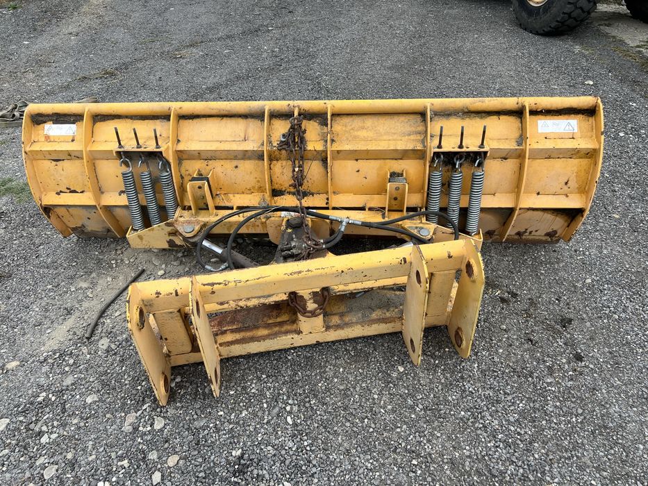 Vând lama hidraulică  dezapezire- nivelat cu hardox