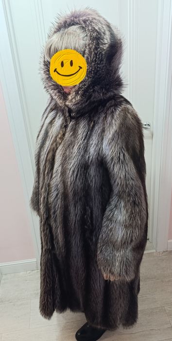 Продам шубу с капюшоном