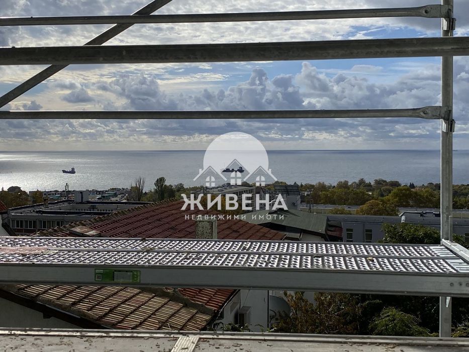 Продава се Двустаен апартамент в Варна, Бриз - 77 кв.м за 2572 €/кв.м - Снимка #10