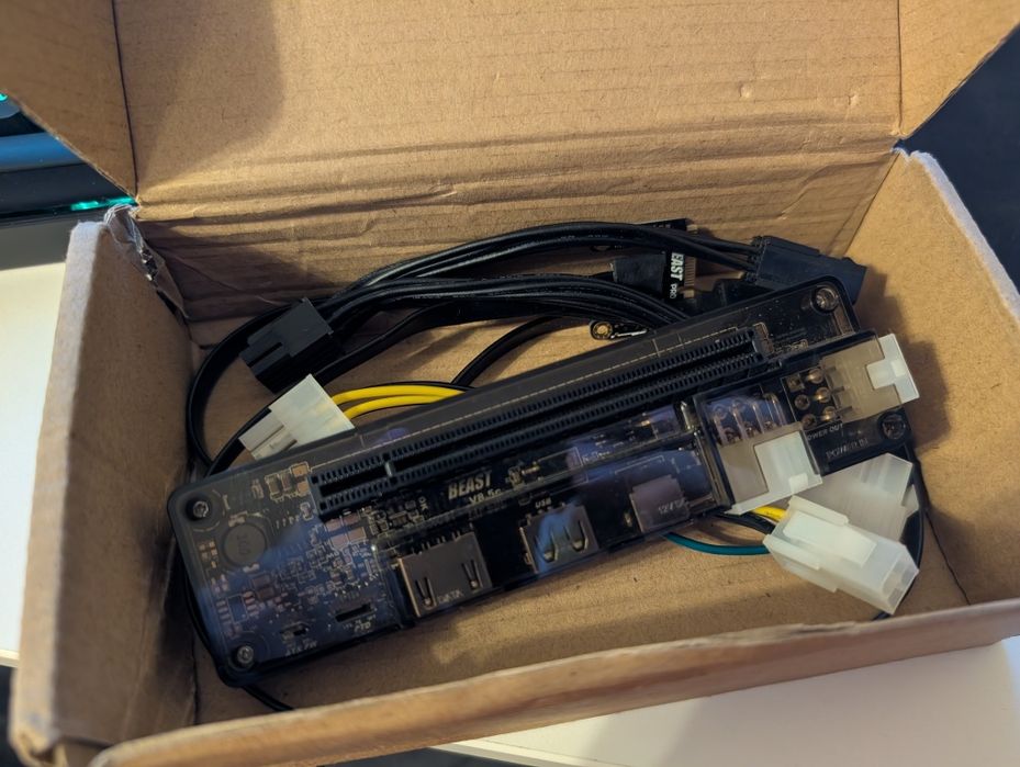 EXP GDC Beast v8.5c – Adaptor eGPU pentru laptop