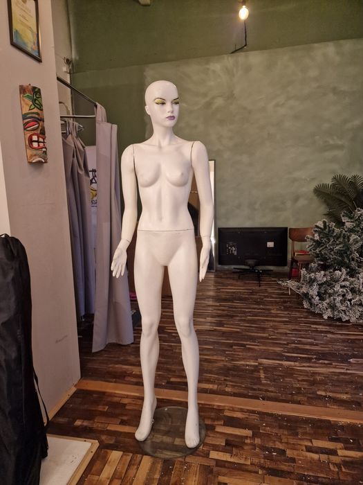 Манекен в хорошем состоянии