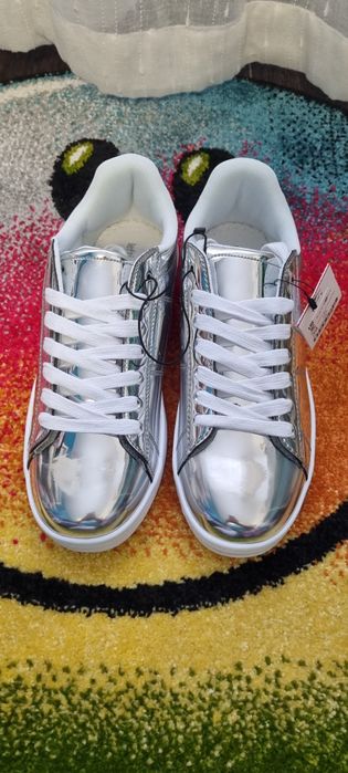 Adidasi fete masura 39 noi cu eticheta