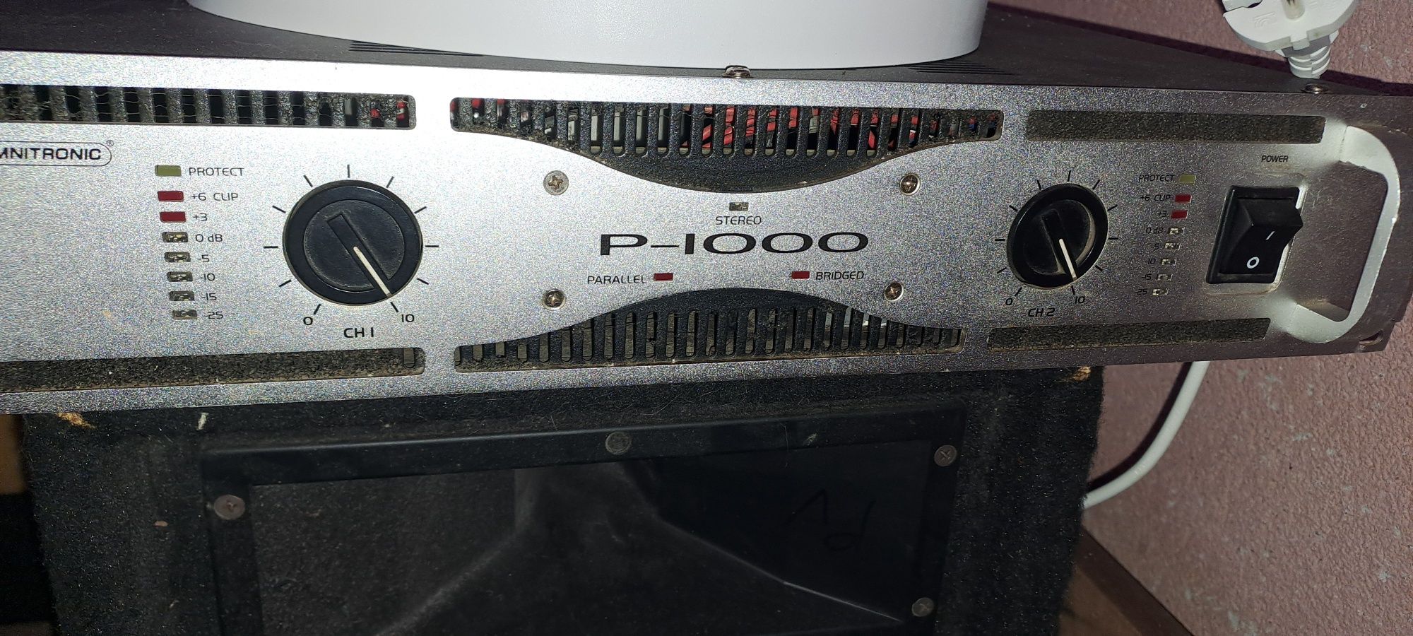 Omnitronic p1000