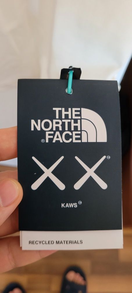 Tricou The North face  Kaws
