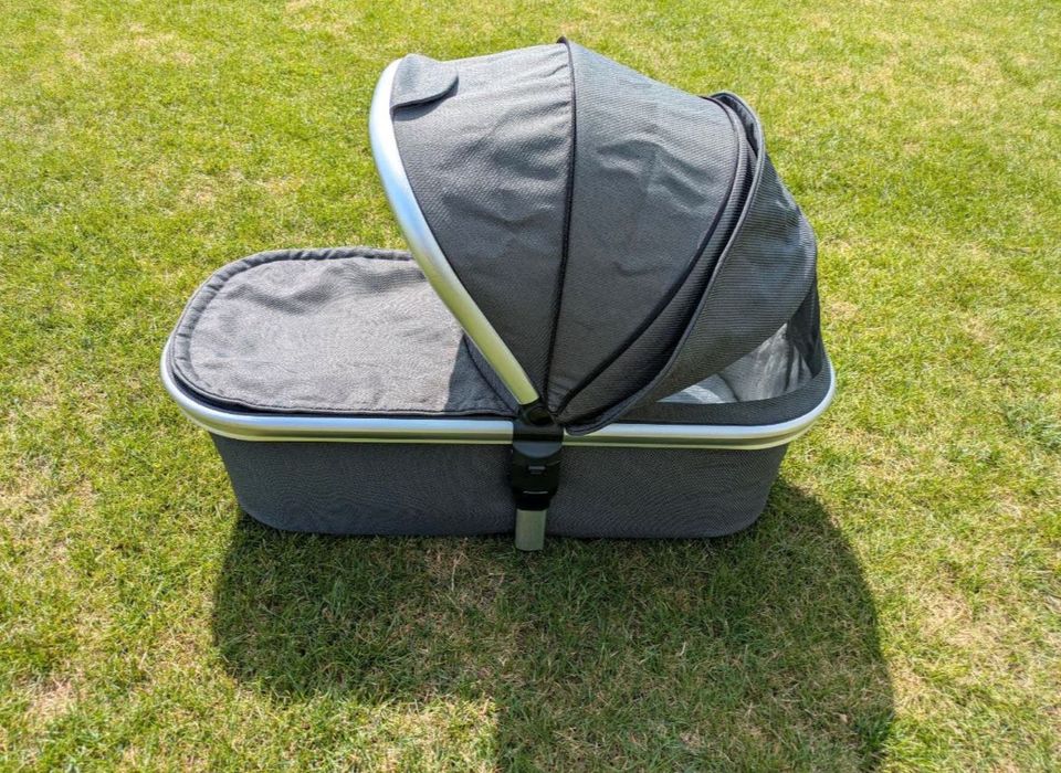 Бебешка количка MOON NUOVA AIR