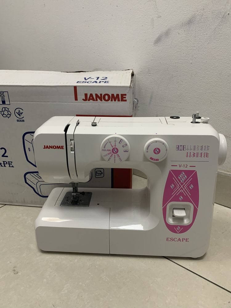 РАССРОЧКА Janome escape V12 Нур Ломбард код 797