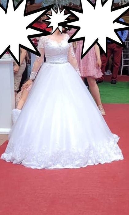 Vand rochie de mireasa +crinolina.