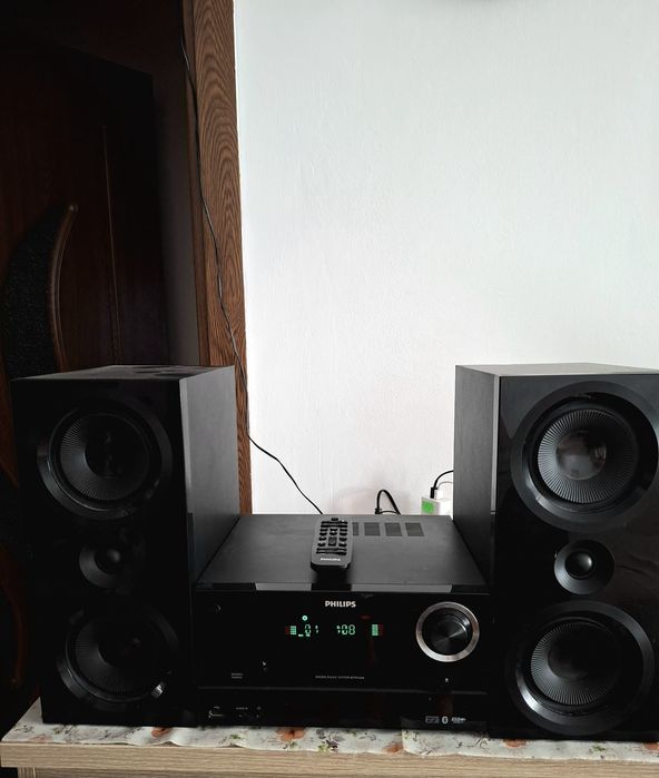 Vând combină muzicală