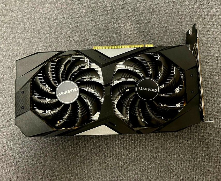 Видеокарта от Gigabyte GeForce 1650 Super 4 gb