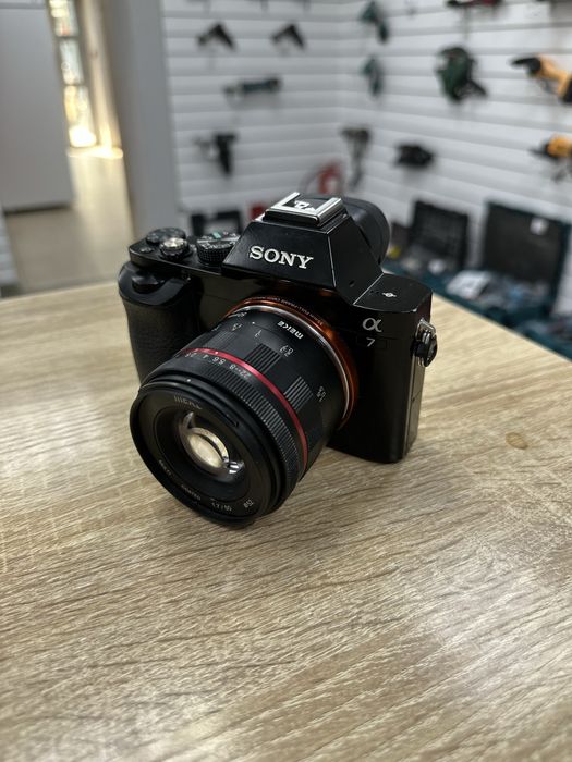 Зекркальный фотоаппарат Sony Alpha 7 (ТМ79)