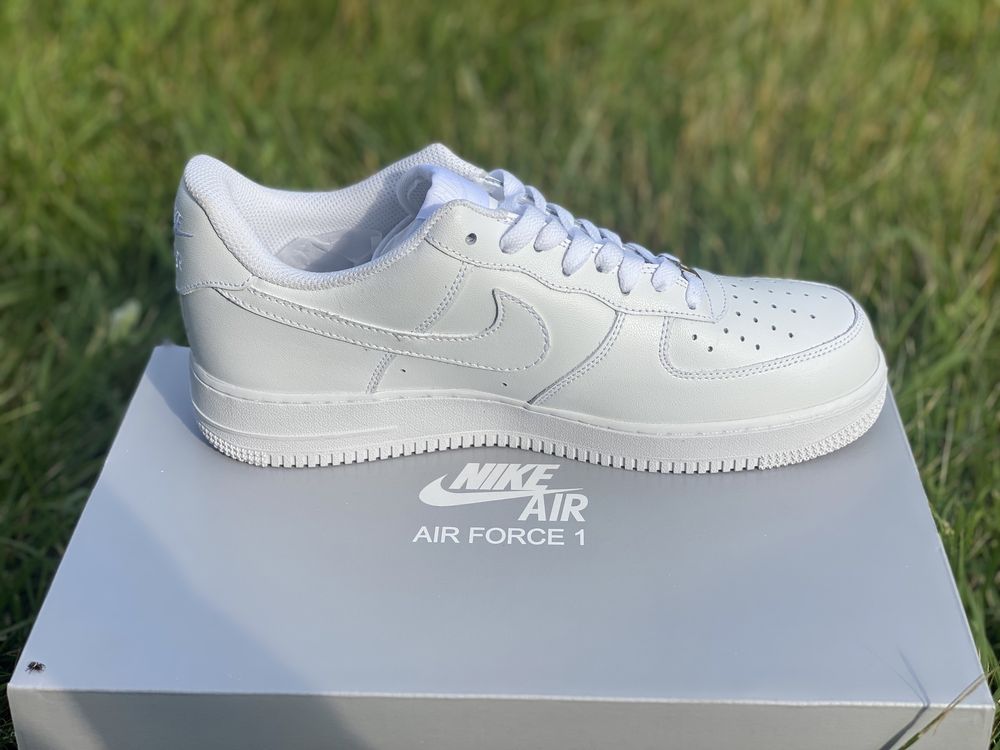 Nike Air Force 1 Classic White Налични