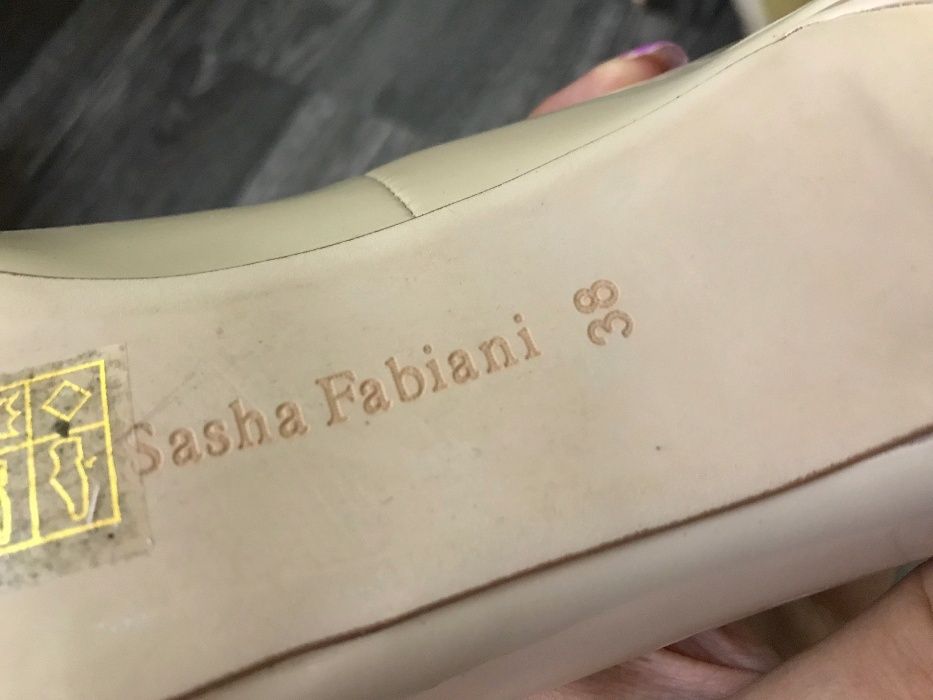 СРОЧНО!!! Продаю туфли SASHA FABIANI!!!