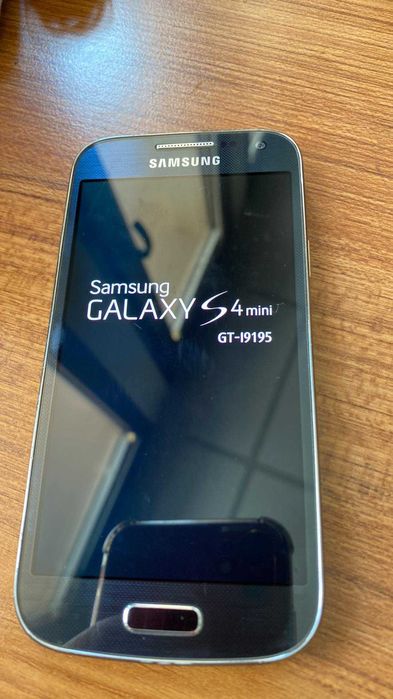 Продавам Самсунг / Samsung Galaxy s4 mini за 80 лв