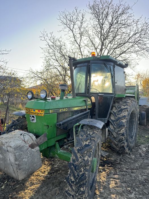 Tractor John  Deere  3640 2140