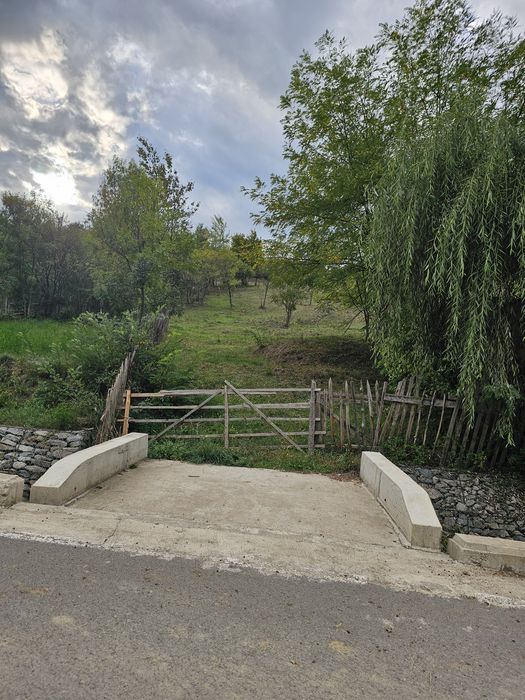 Teren casă sau cabană !!