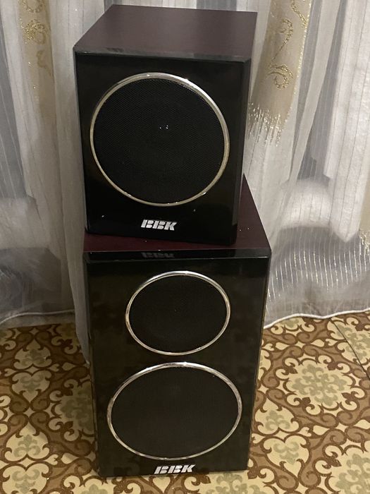 Самбуфер мощный с пятью колонками