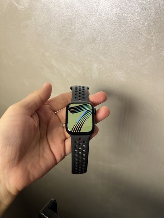Торг Apple Watch Nike Series 7 41 мм
