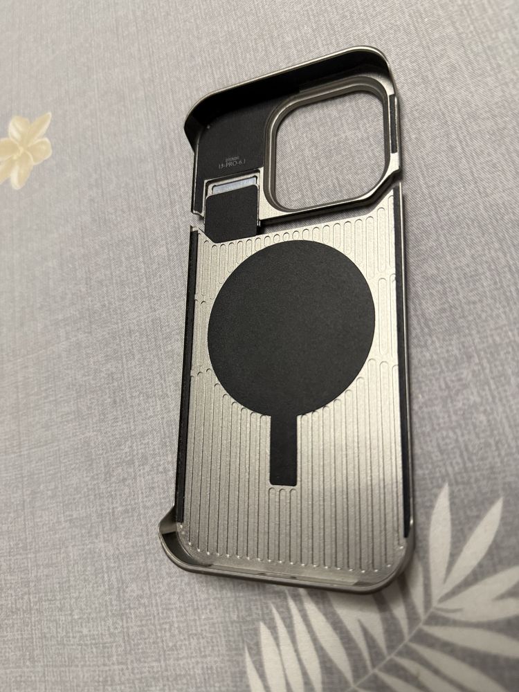 Iphone 14 pro, 15 pro, 16 pro max chexol