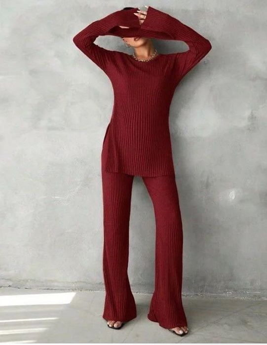 Червен дамски комлект