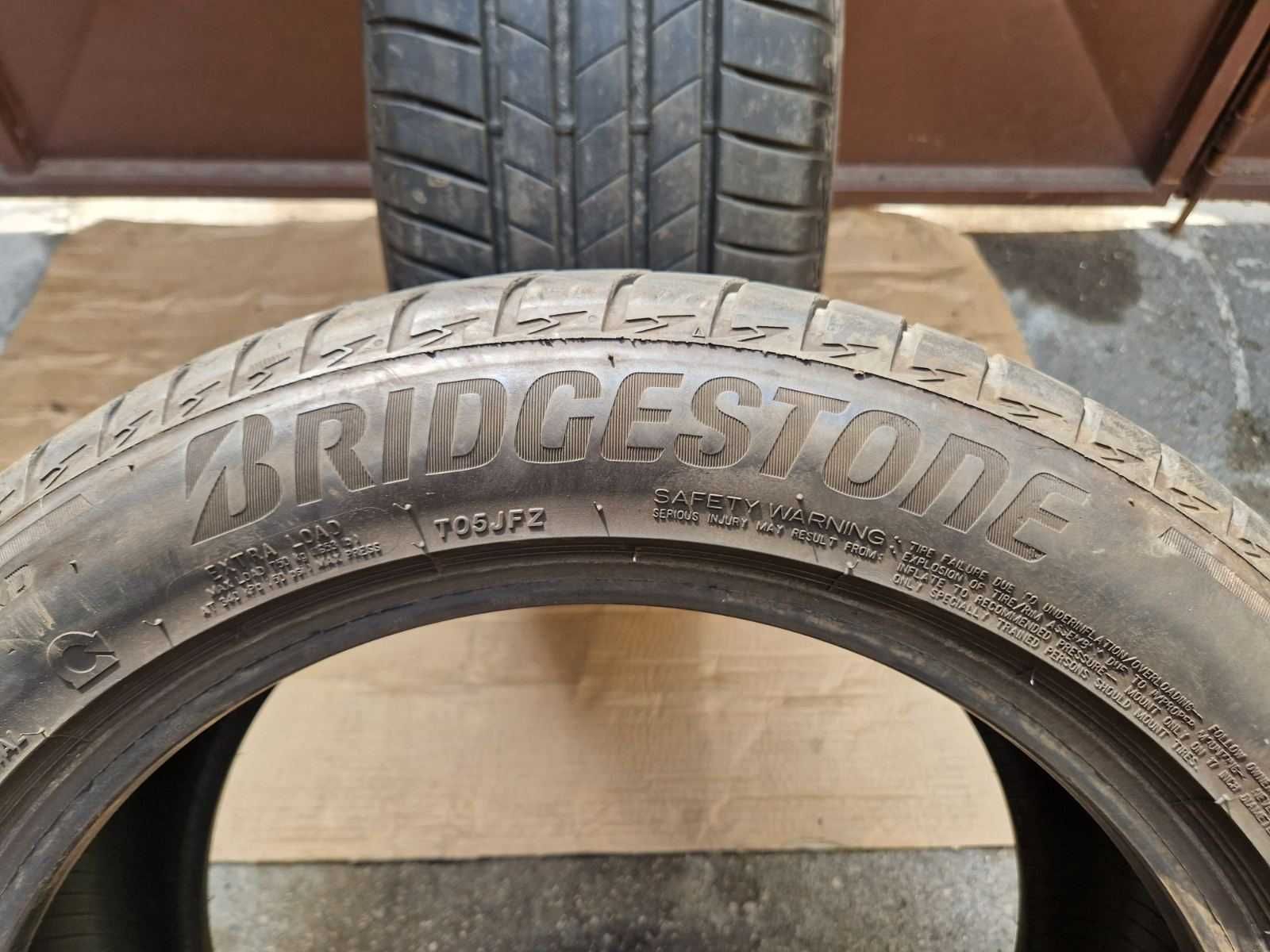 2 Bridgestone R17 225/50
летни гуми 
DOT1022