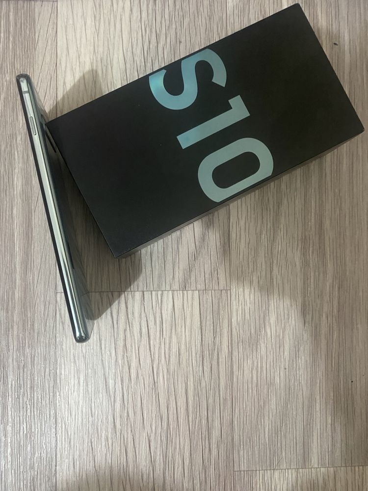 Samsung Galaxy S10 sotiladi sastayanasi ideal qirilmagan ham