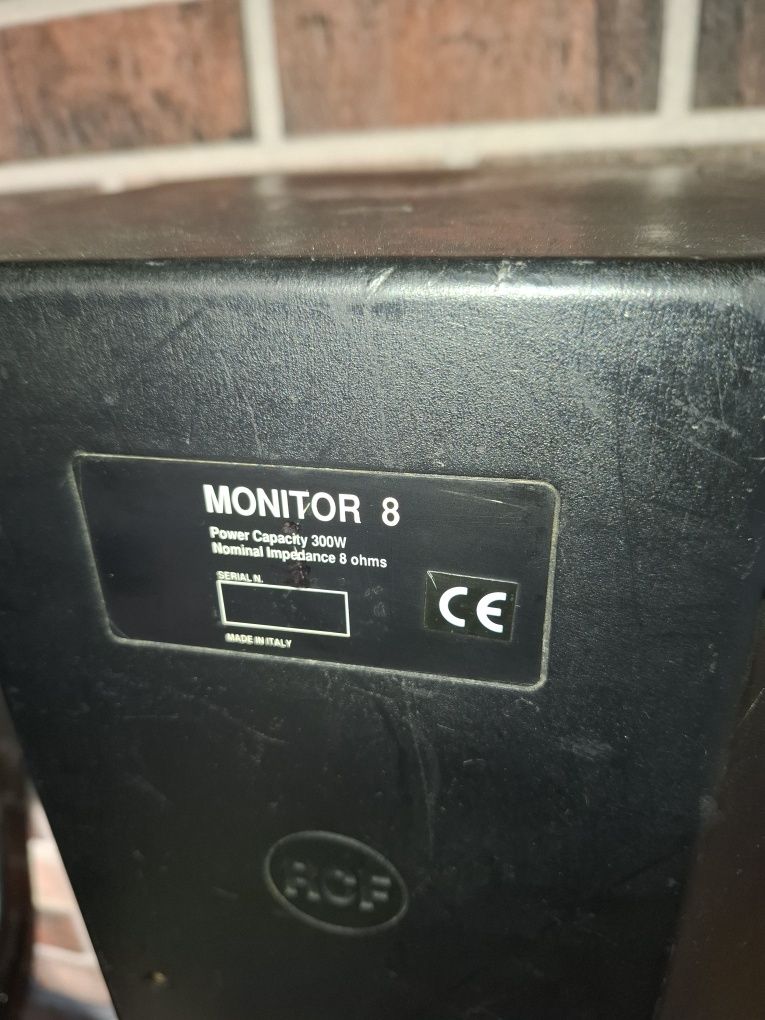 Vand sau schimb Boxe RCF Monitor 8, boxe de bass