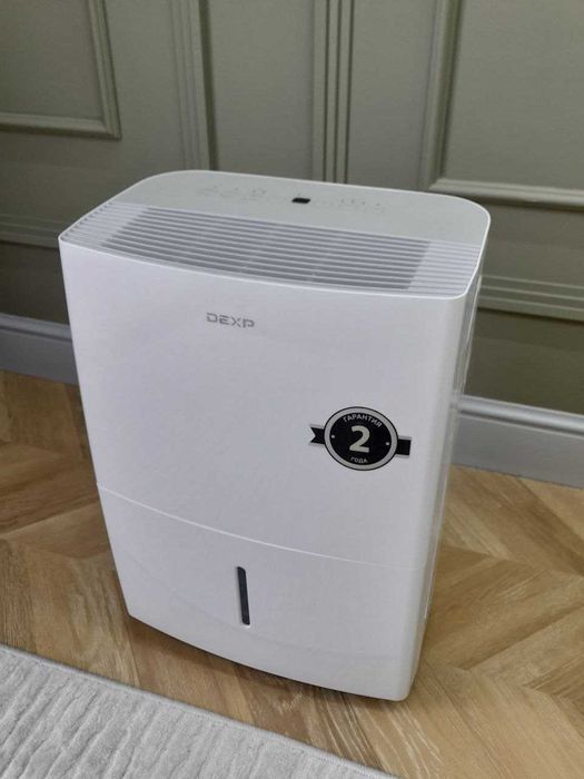 Осушитель воздуха DEXP DH-20DGMA