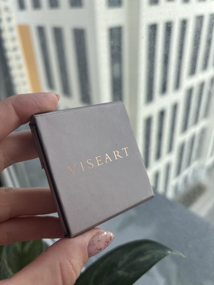 Продаю Viseart  и kristall minerals тени