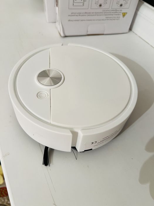 Мини робот пылисос продам