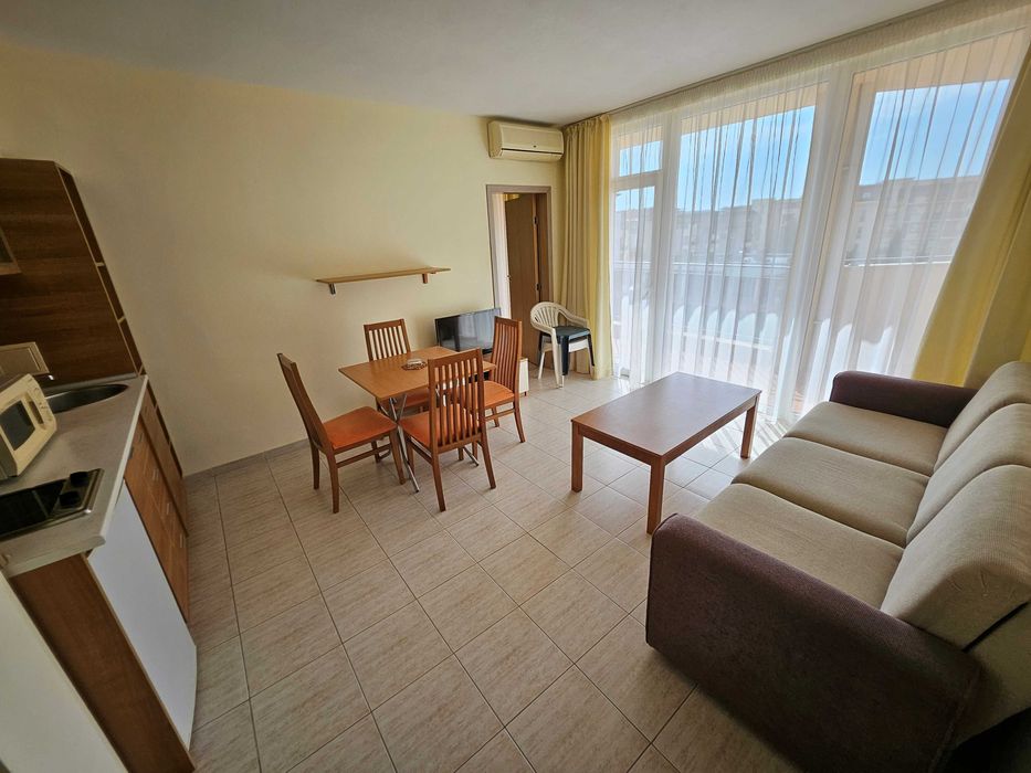 Продава се Тристаен апартамент в к.к. Слънчев бряг - 86 кв.м за 1105 €/кв.м - Снимка #2