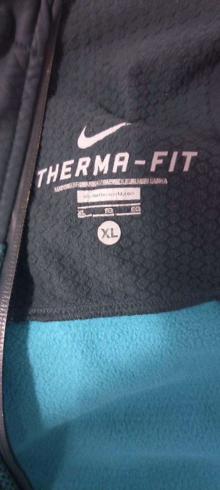 Vand geaca Nike therma-fit