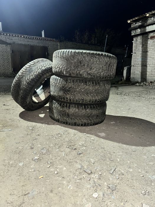 Комплект зимней резины с дисками 285/ 60R18