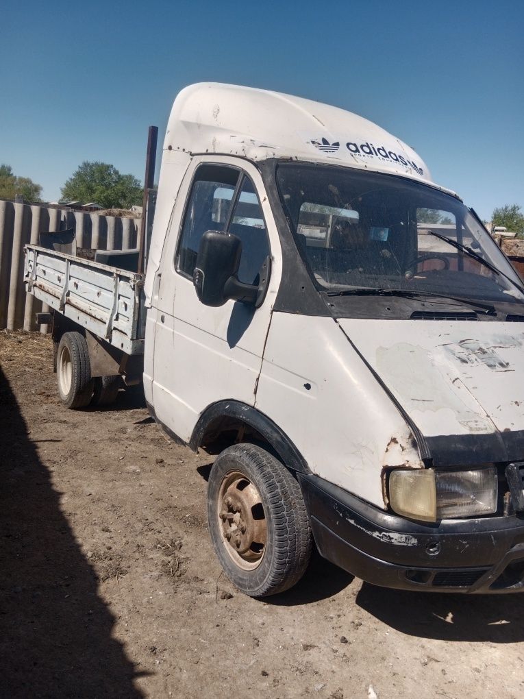 Газель бортовой.