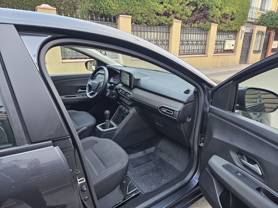 Dacia Logan Model Expression GPL Km 19600 Reali Pret in Euro