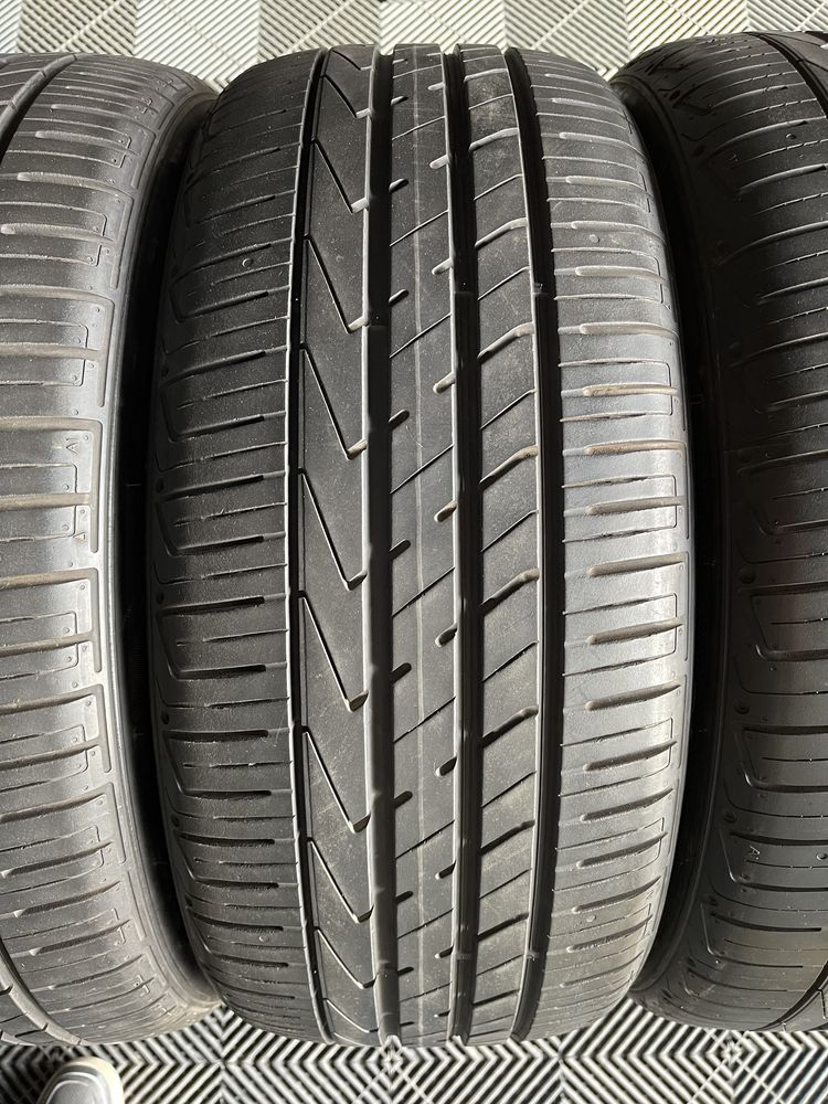 Set 4 cauciucuri anvelope Vara Hankook 235/50R19 Originale Profil 7mm