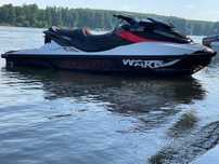 Vând skijet BRP Sea-Doo Wake 215 CP!
