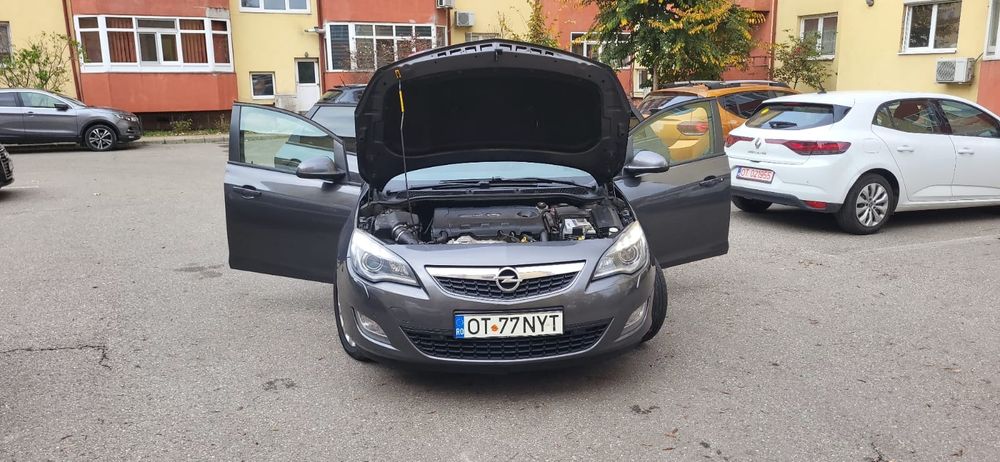 ASTRA J Diesel  2 L 160 CP 2011