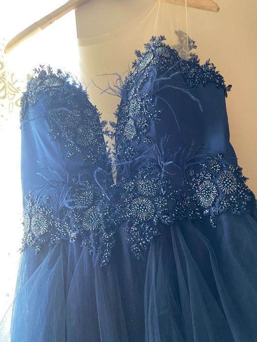 Продавам балната си рокля