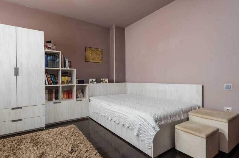 Продава се Къща в Варна, Център - 821 кв.м за 1584 €/кв.м - Снимка #8