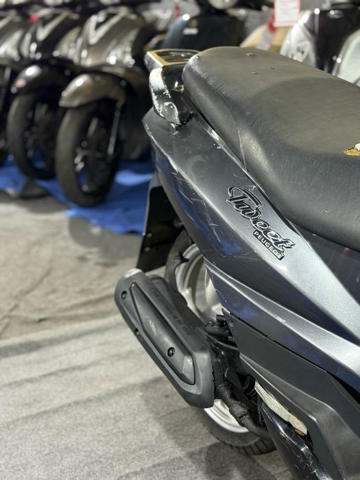 Peugeot tweet 25km/h 50cc