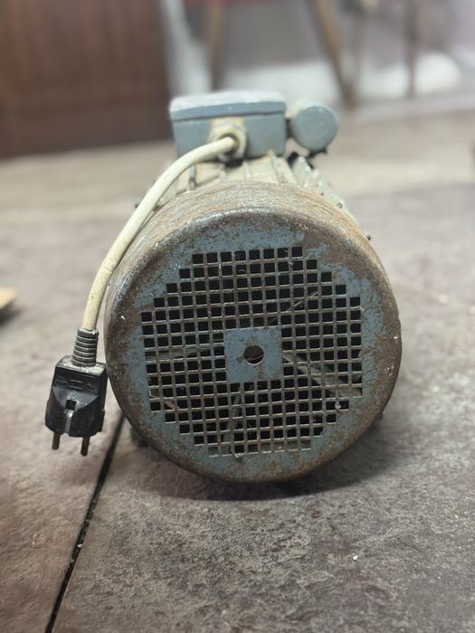 ел двигател ЕЛМА