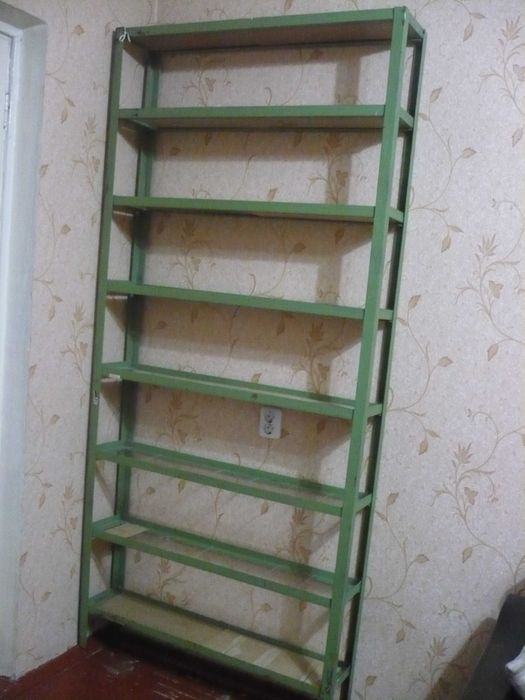 Стеллаж, изготовленный из советского металла, для дома или дачи