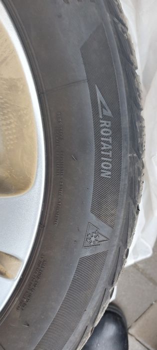 Roti de iarnă cu tot cu jante  BLIZZAK Mercedes C- Klass WD 200