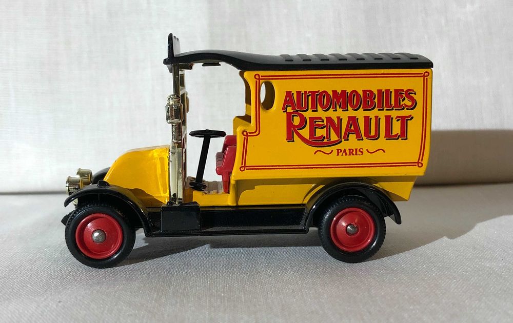 Macheta Lledo Days gone 1912 Renault Van - Automobiles Renault anii 80