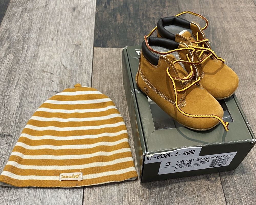 Set Timberland ghete/Căciulița mărimea 18.5